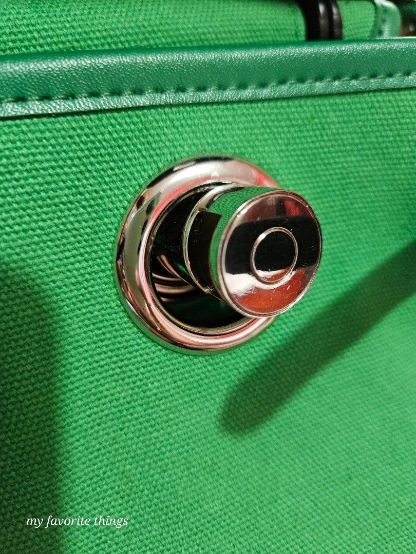 green sling bag, micro bag rare design (Category: Luxury Bags & Wallets) located in Tarlac. Submitted by twop.twob (Listing ID 1299453464, Image 2). Description: .