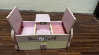 Hello Kitty Wooden Jewelry Box Sanrio
