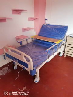 Hospital bed natataas olo paa