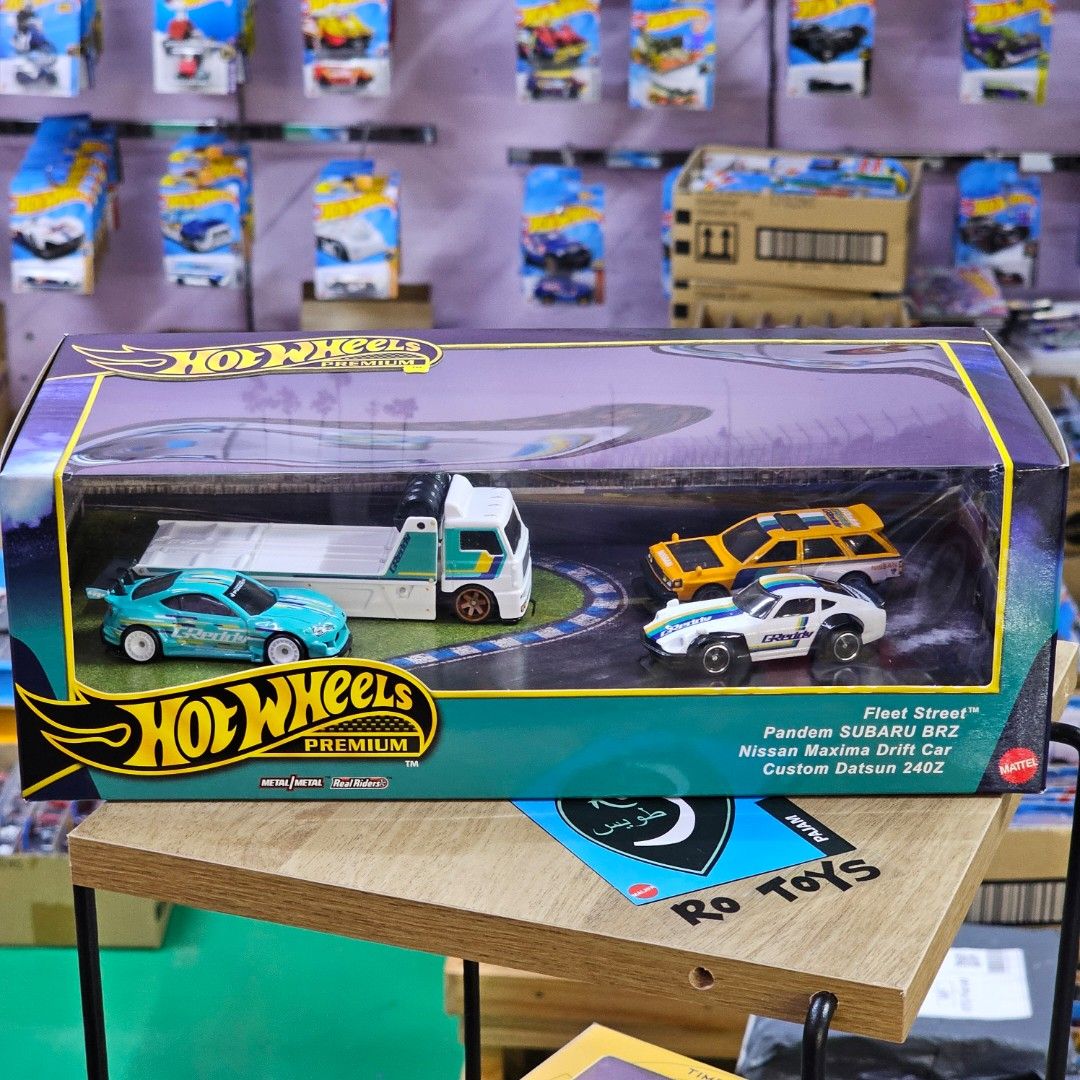 Hot Wheels Premium 2024: Box Set Greedy Fleet Street Con Subaru, Maxima, Datsun 240Z