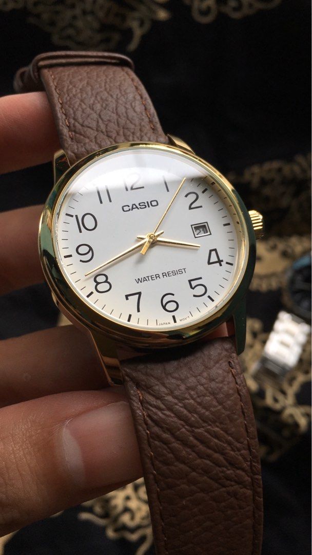 Jam tangan casio classic original, Fesyen Pria, Jam Tangan di Carousell