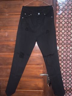 (Kategori: ) berada di . Dikirim oleh goodthrift.dps (ID iklan 1299448411, Gambar 1). Deskripsi: .