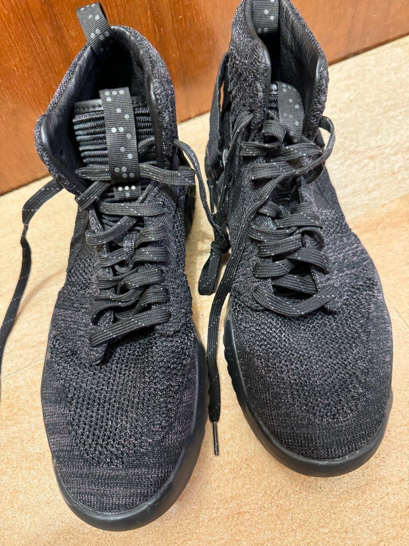 Jordan apex react triple black 2025