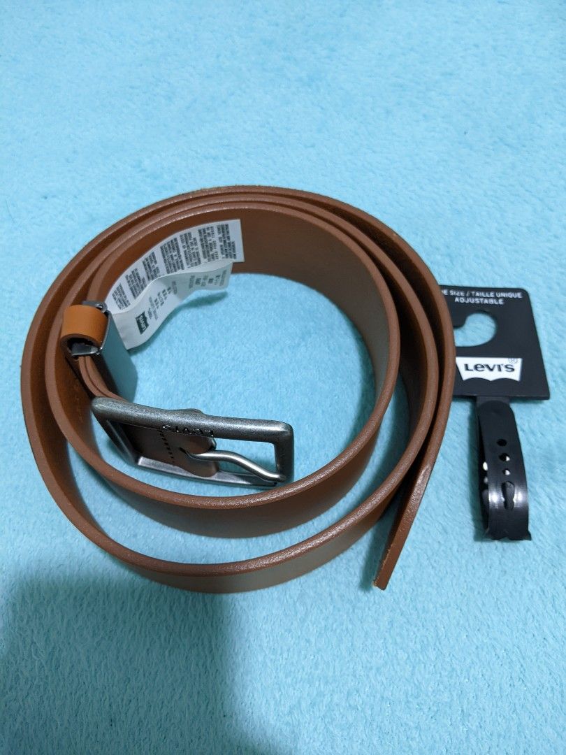Levi's Original Leather Belt (Category: Belts) located in Batac City. Submitted by aquariuscapsph (Listing ID 1299371387, Image 1). Description: Bought from Mall Original price 3k Once used only (event) Bovine Leather Solid ng leather neto may minimal gasgas lang kita naman sa picture..