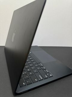 MacBook Air M2 Chip - 2022 13inch (Midnight) | 16GB RAM/1TB SSD