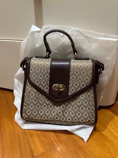 （分類：）位於 。 由 miketata 提交（商品編號 1299445210，圖片 1）。簡介： 。