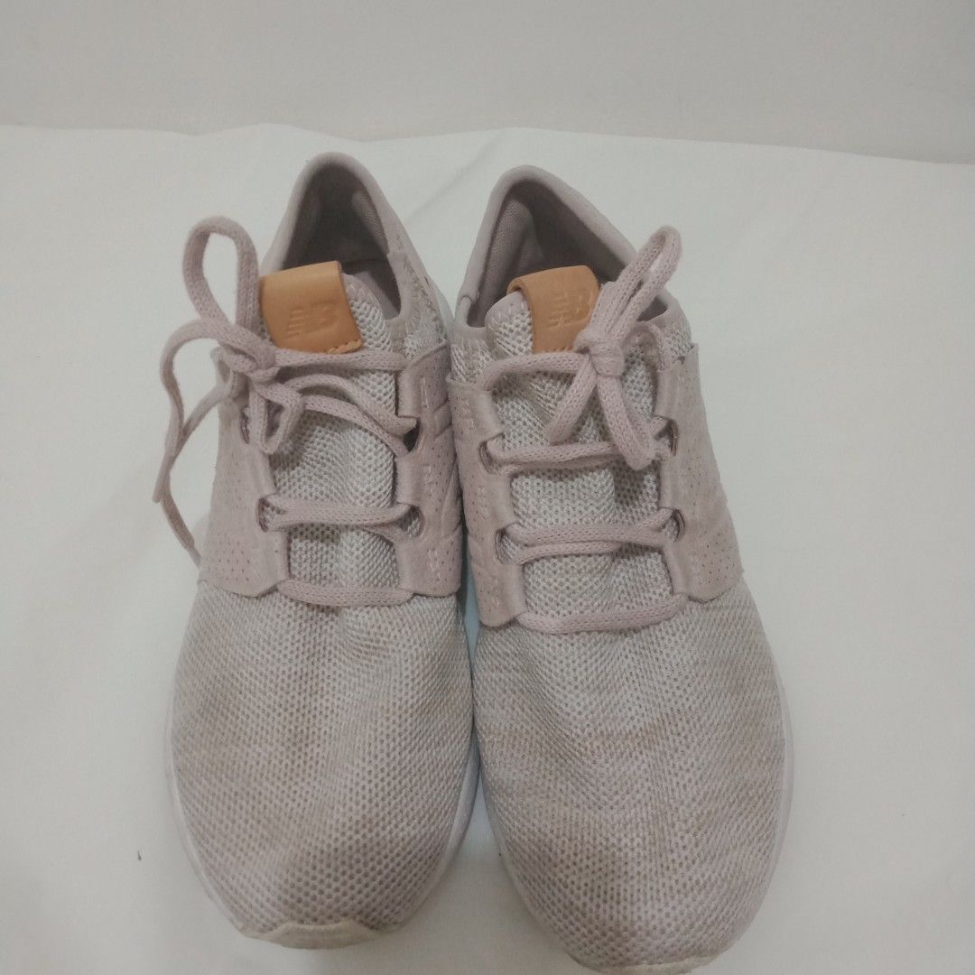 New Balance dusty pink size 9 (Category: Sneakers) located in Quezon City. Submitted by plus4lessshop (Listing ID 1299452292, Image 1). Description: .