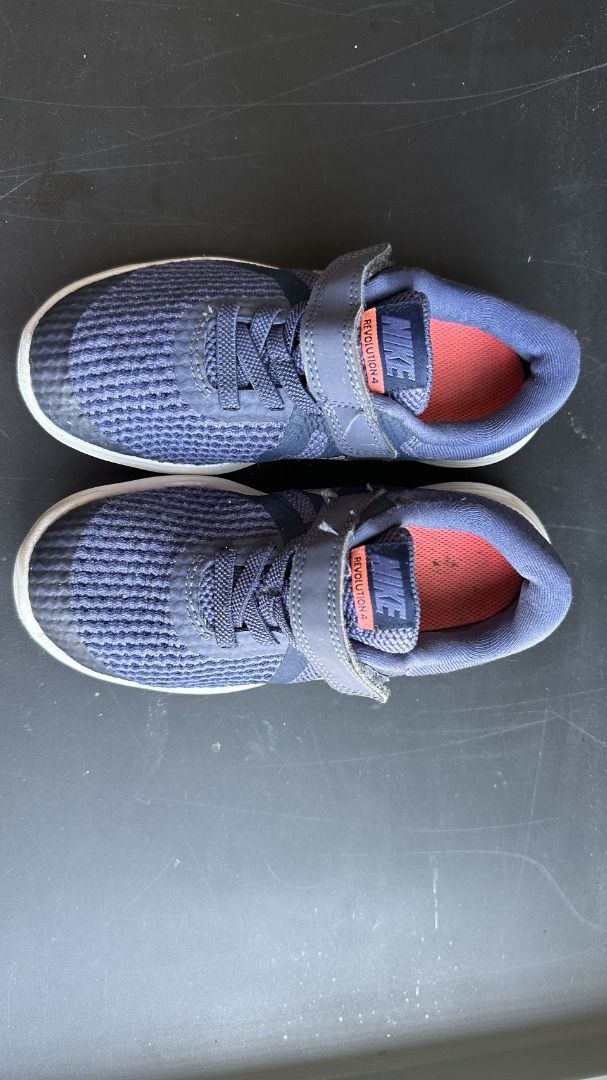 Kids revolution 4 top