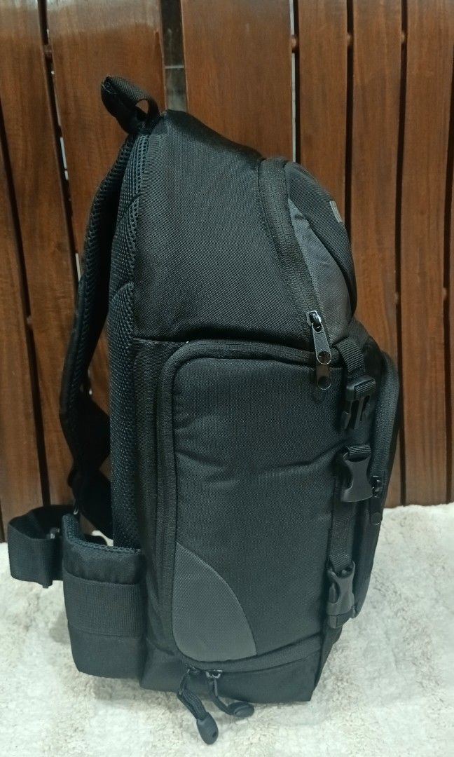 Nikon camera body bag (Category: Camera Bags & Carriers) located in Cabuyao City. Submitted by jhings.olshoppe (Listing ID 1299290365, Image 3). Description: .