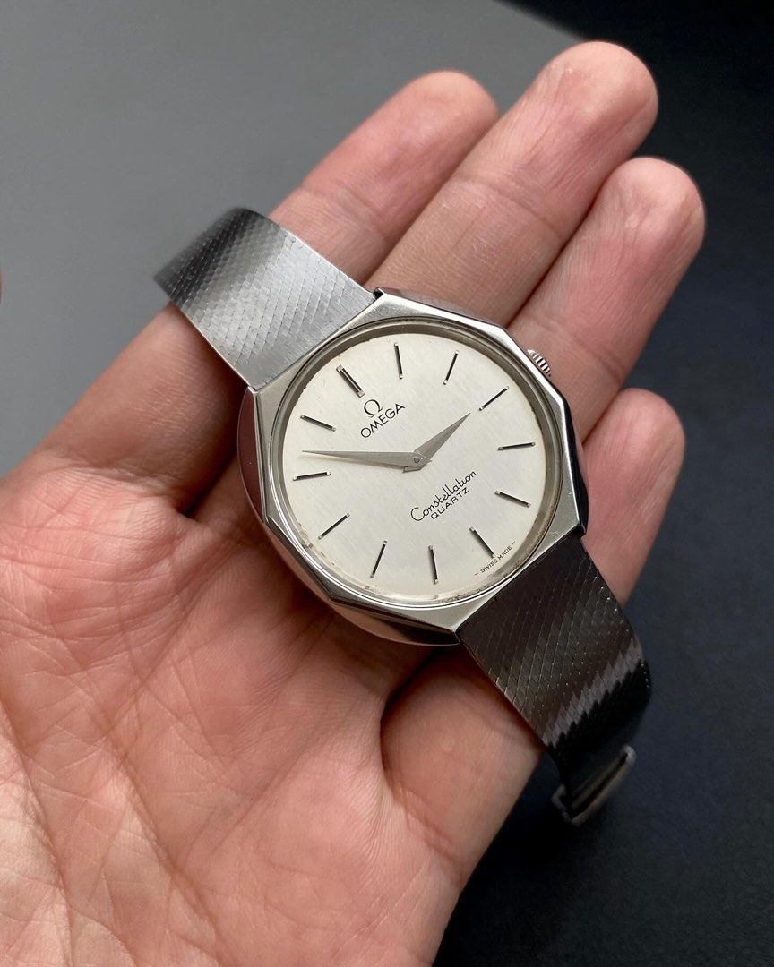 Omega Constellation Silver (Category: Women's Watches) located in Pasig City. Submitted by watchtradeph (Listing ID 1299393421, Image 3). Description: Omega Constellation Quartz [Ref: 391.0011] Year: 1977 Case: 35mm octagonal-faceted Serial: 4160xxx Bracelet fit: 7.5 inches Material: silver plated Crystal: sapphire Crown: Omega quickset All original Newly serviced .