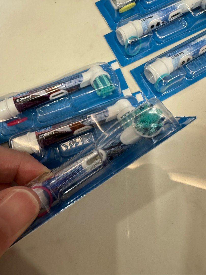Oral-B Kids Electric Toothbrush Head, With Frozen 2 Botswana - View #9