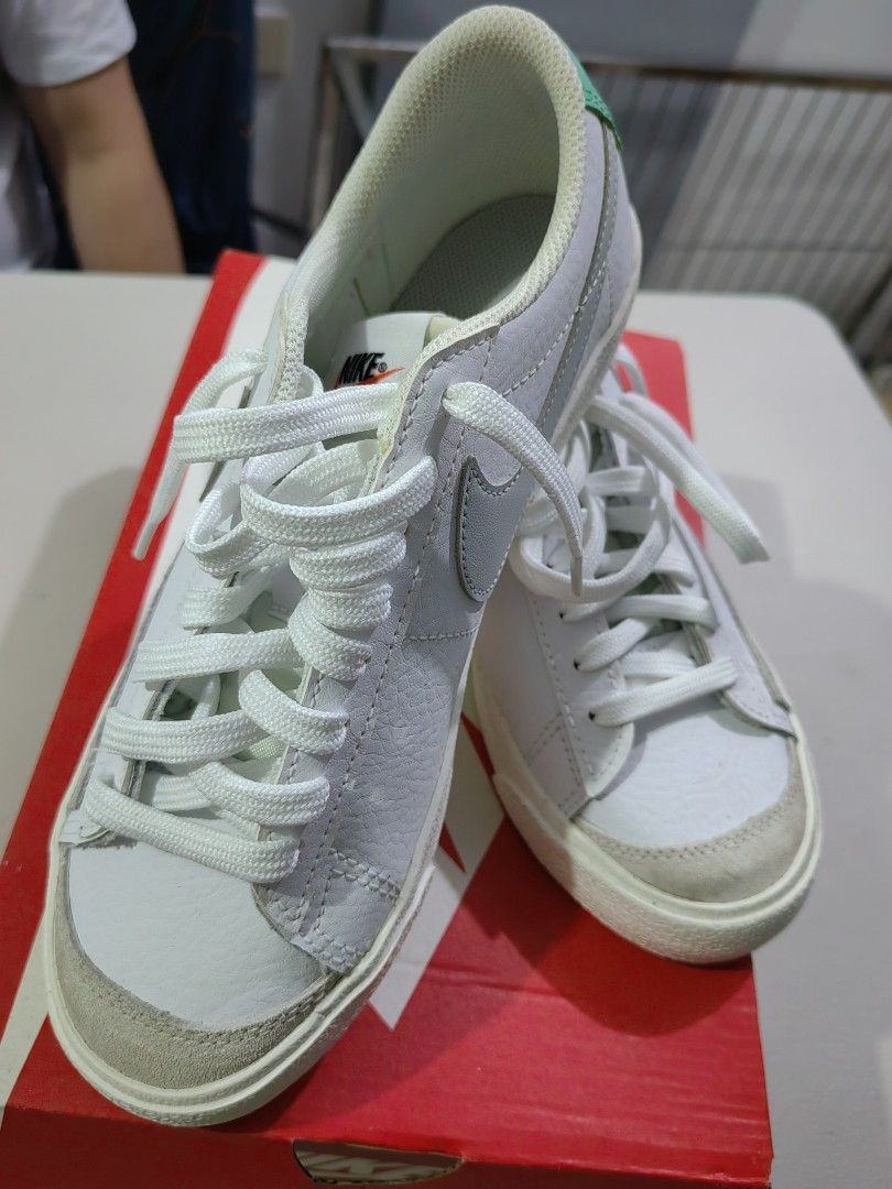Original Nike Woman (Category: Sneakers) located in Manila. Submitted by yshaii (Listing ID 1299420068, Image 2). Description: Selling Nike Woman brandnew.