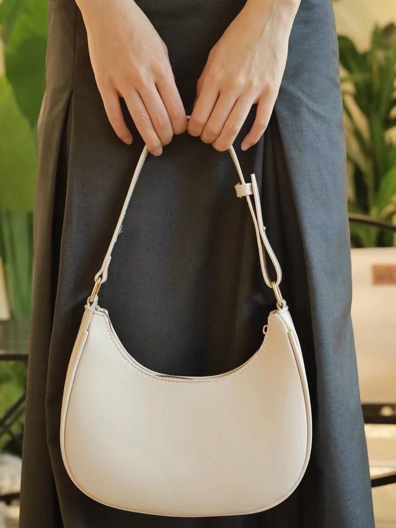 PRE-ORDER] [2 colours] Women Half-moon PU Leather Fashion Shoulder