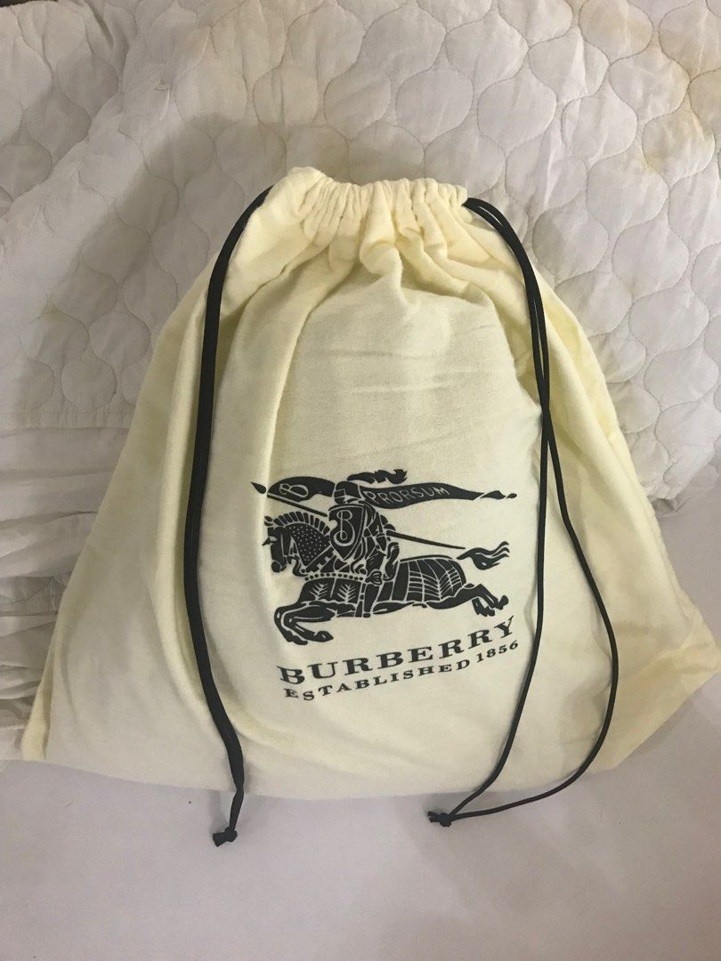 Ready stock 60x50cm XL Burberry soft cotton drawstring dustbag