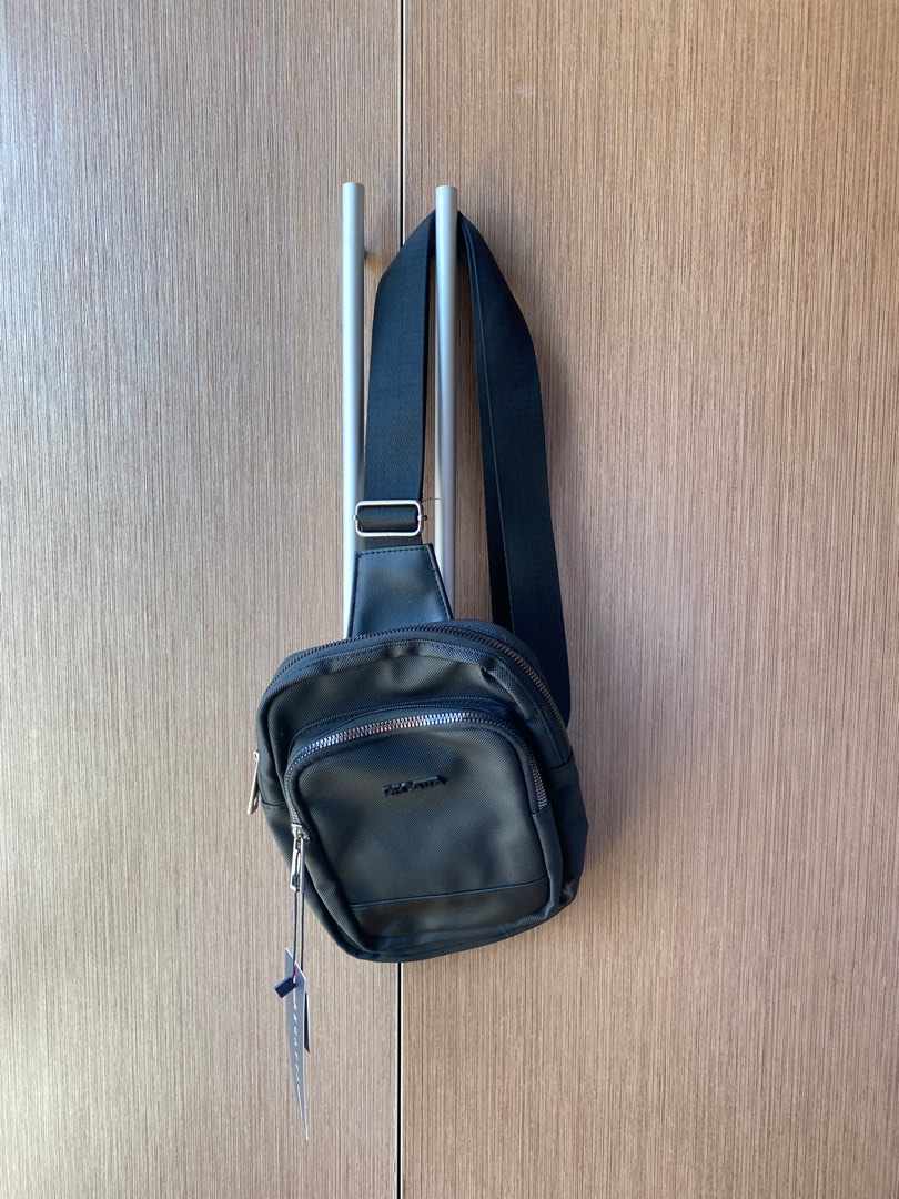 Regatta sling bag best sale