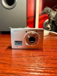 Samsumg L100 Digital Camera 8.1MP