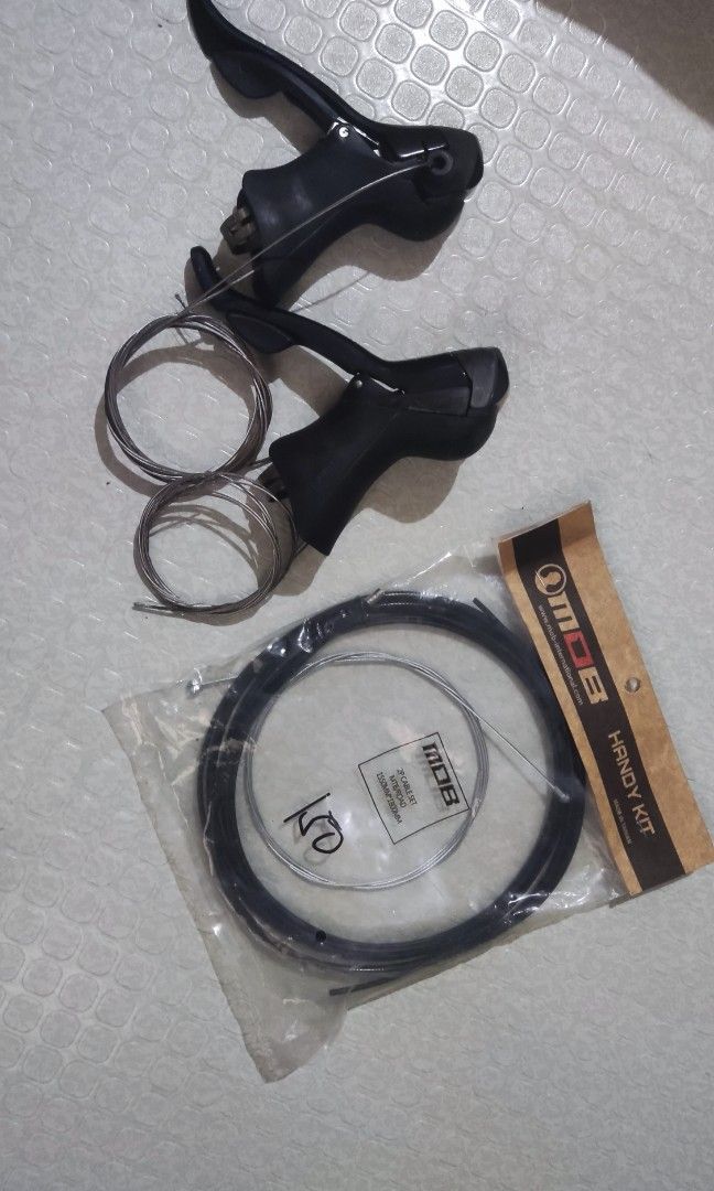 Shimano Sora STI R3500 (Category: Bicycles) located in San Nicolas. Submitted by nik_b (Listing ID 1299361112, Image 1). Description: Shimano Sora STI R3500 - 2x9 - free MOB brake cable set RFS: spare.