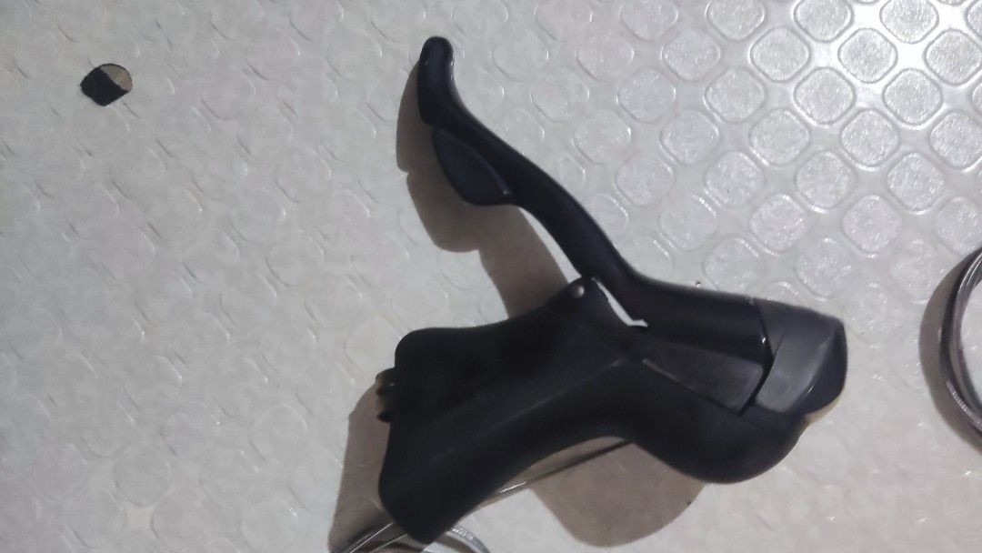 Shimano Sora STI R3500 (Category: Bicycles) located in San Nicolas. Submitted by nik_b (Listing ID 1299361112, Image 3). Description: Shimano Sora STI R3500 - 2x9 - free MOB brake cable set RFS: spare.