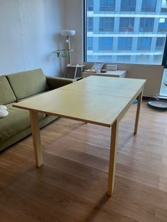 Solid Wood Extendable Dining Table