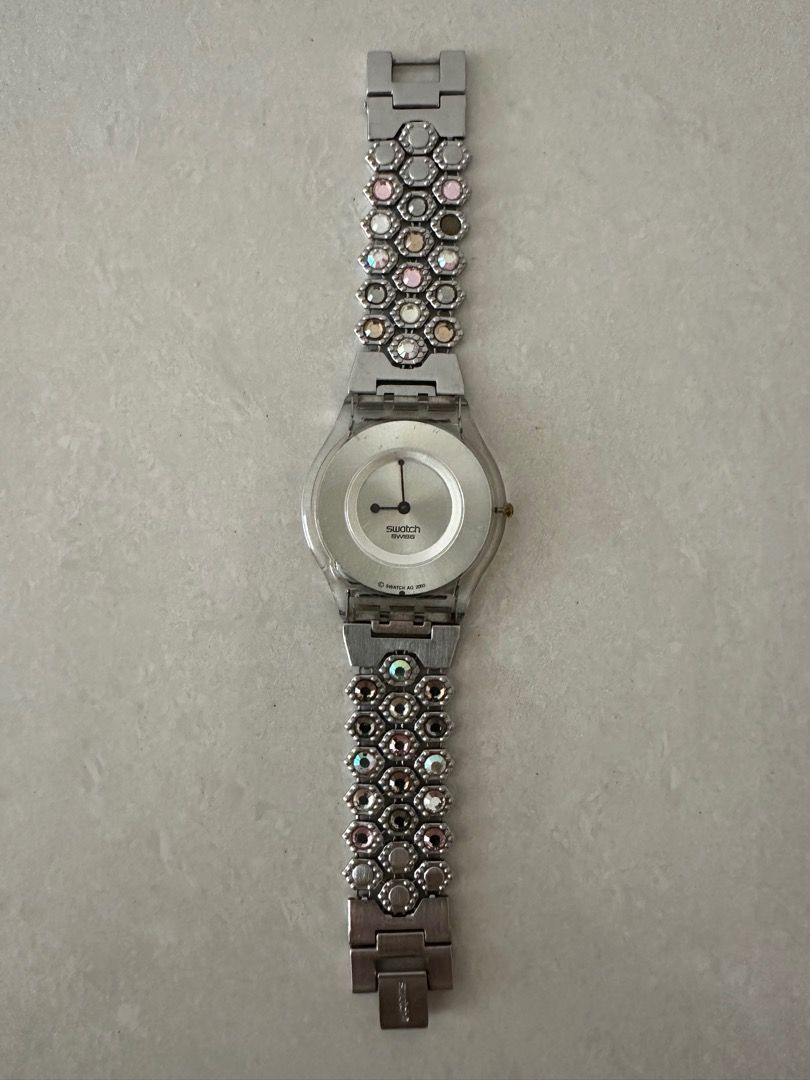 Swatch Watches Bundle of 2 items perfect gift idea Women s Fashion Watches Accessories Watches on Carousell