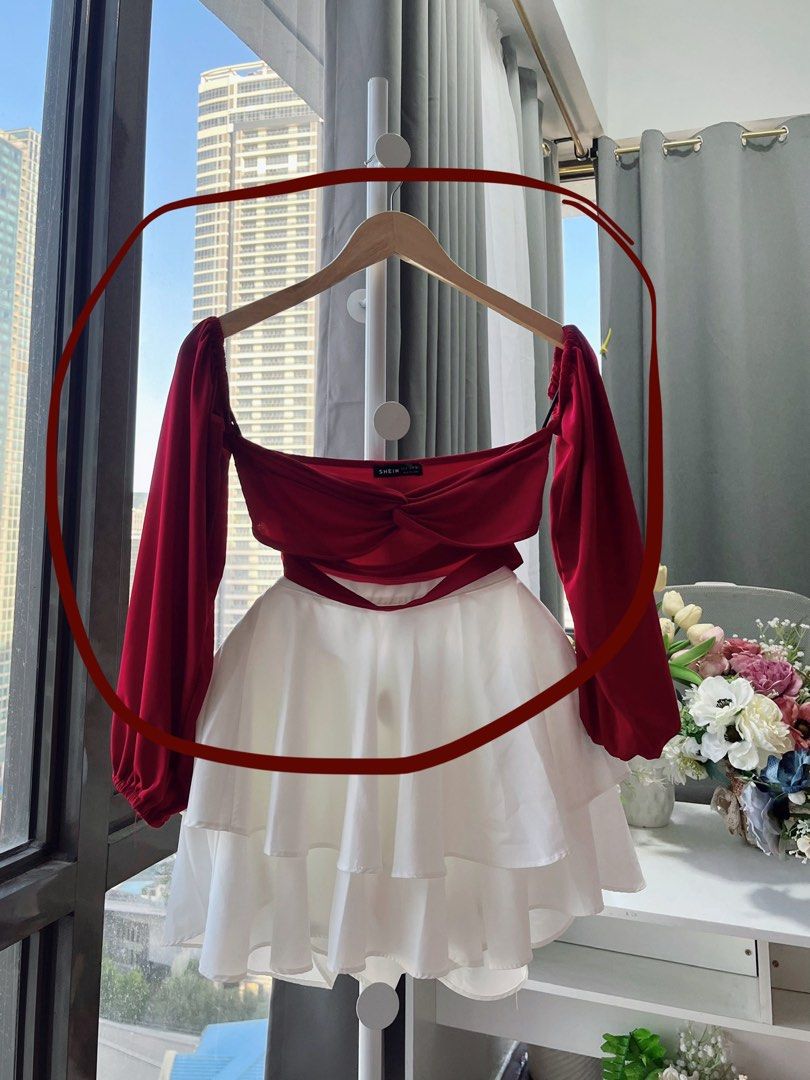 Tops 95 each (Category: Others Tops) located in Taguig. Submitted by Mrs.Harris (Listing ID 1299357896, Image 1). Description: 95 each.