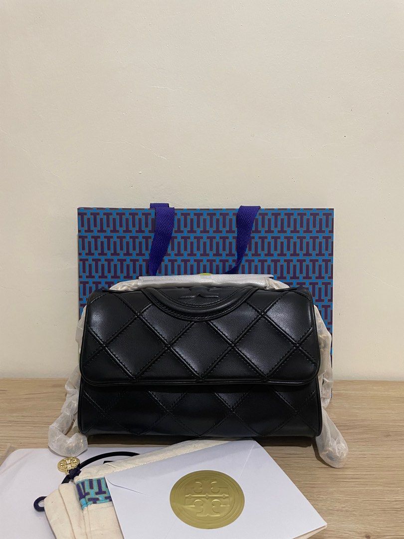 Tory burch fleming small authentic (Category: Luxury Bags & Wallets) located in Cabuyao City. Submitted by luxbymishy (Listing ID 1299314203, Image 1). Description: Brand new complete inclusions Guaranteed authentic .