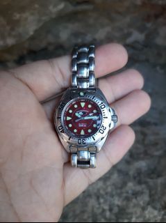 Town & Country Divers Watch