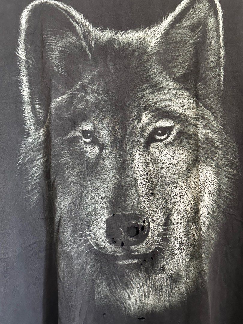 VINTAGE WOLF GRAPHIC T SHIRT (Category: Tshirts & Polo Shirts ) located in Pasig City. Submitted by commonedit (Listing ID 1299435914, Image 2). Description: MOP: GCash Courier: Lalamove / Grab .