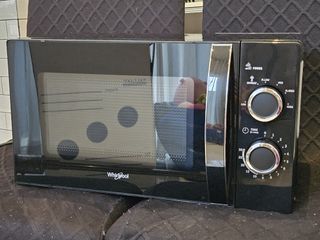 Whirlpool Microwave Oven