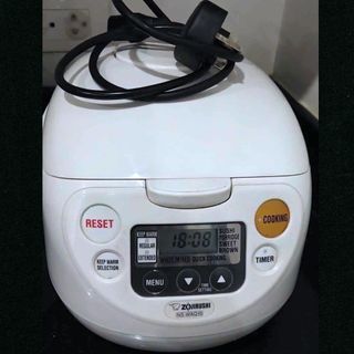 Zojirushi NS-WAQ10 5 Cup Smart Rice Cooker BEST RICE COOKER!