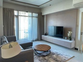 1 Bedroom Suites BGC Condo For Rent in 8 Forbes Townroad Fort Bonifacio Taguig City near Burgos Circle