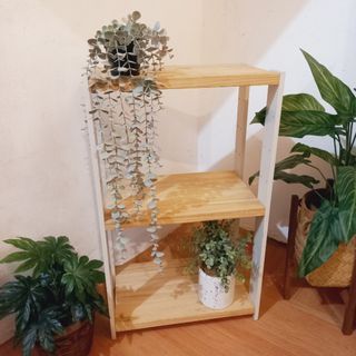 Minimalist 3 tier adjustable wooden shelf