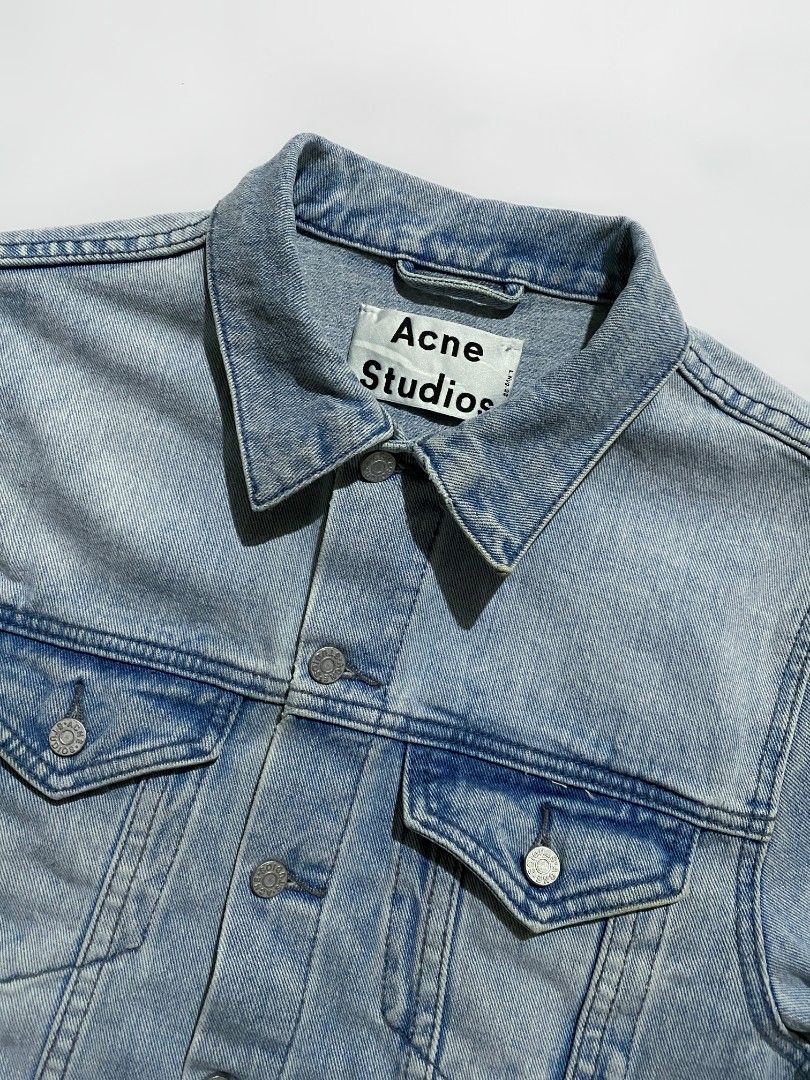 ACNE STUDIOS Vintage Jacket (Category: Luxury Apparel) located in Bacolod City. Submitted by bt_ph (Listing ID 1299544610, Image 3). Description: ‼️AUTHENTIC‼️ ACNE STUDIOS Vintage Jacket Made in Turkey Code: TAG LT VINTAGE PUS14 Size: 42 Dimensions: 18 x 21 inches Sleeve length: 25 inches.