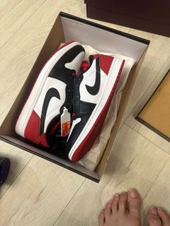 (Category: ) located in . Submitted by _sneaker_boy_ (Listing ID 1299583525, Image 1). Description: .