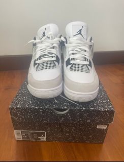 (Category: ) located in . Submitted by sneakerzen (Listing ID 1299576165, Image 1). Description: .