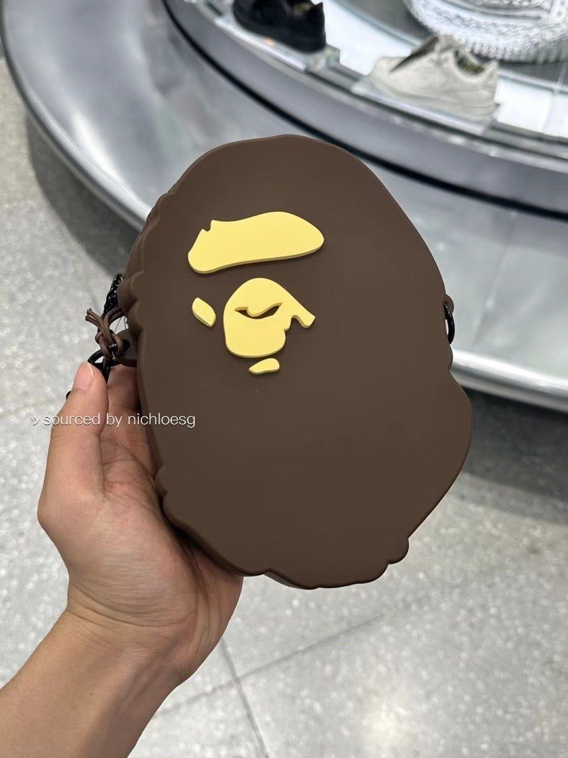 バッグ APE HEAD SILICON SHOULDER BAG APE HEAD SILICON SHOULDER BAG APE HEAD POUCH 2024年 4月 6日