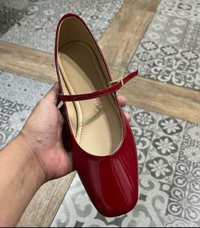 Burgundy Red Mary Janes (US 6)