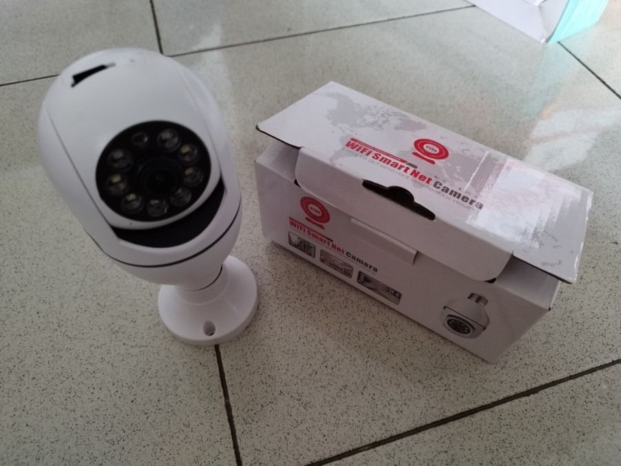 Camera Wifi CCTV Lampu Rotator V380 Pro 1080P Camera, Serba Serbi