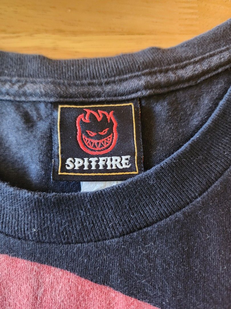 Classic Spitfire skateboard t-shirt (Category: Tshirts & Polo Shirts ) located in Antipolo. Submitted by saslbs (Listing ID 1299487938, Image 3). Description: ❤️Classic Spitfire skateboard t-shirt in good condition. Large. 1.5k Payment thru g-cash. Delivery thru Lbc or lalamove care of buyer. Meet-up in Antipolo City..