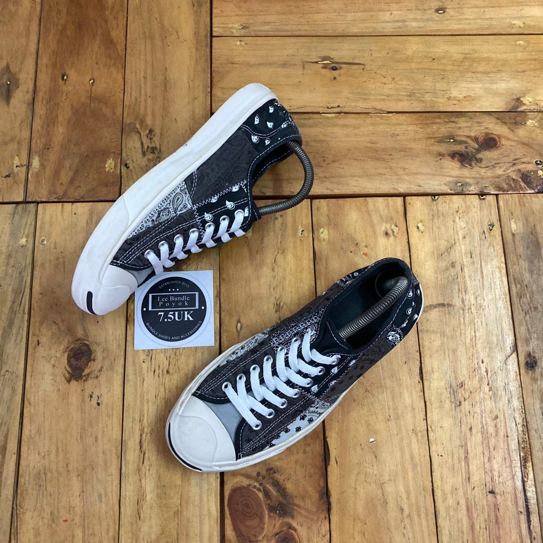 Convers, Men's Fashion, Footwear, Casual shoes on Carousell