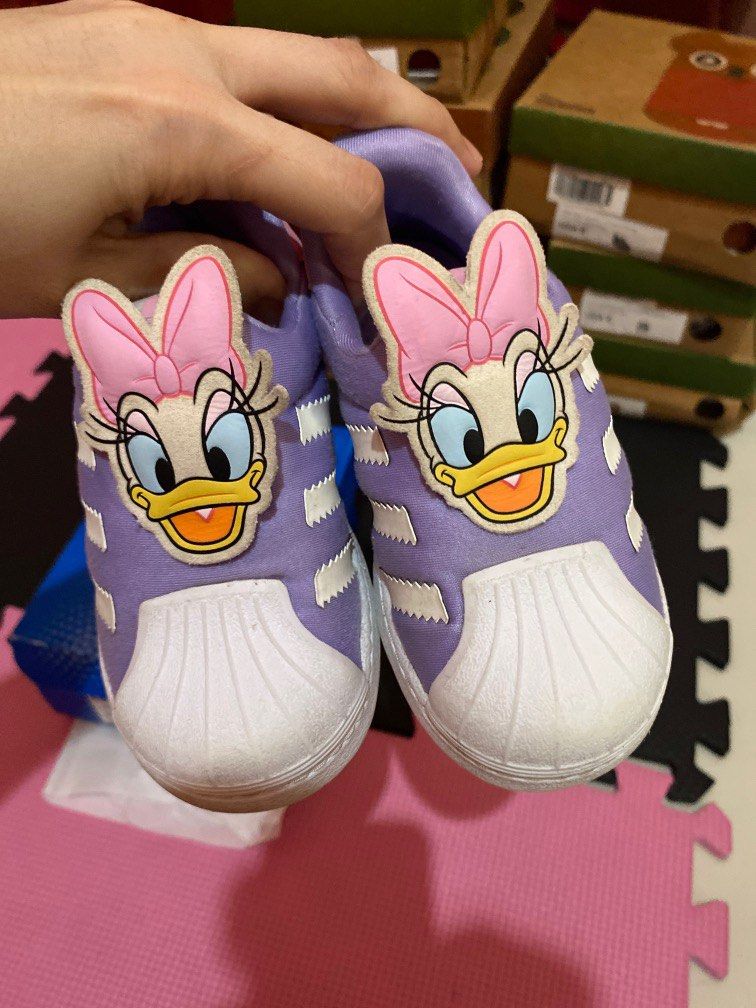 Daisy Duck (Adidas superstar 360) (Category: Babies & Kids Fashion) located in Caloocan City. Submitted by nangti (Listing ID 1299497132, Image 2). Description: Bought in korea Check photos for details ❤️ USA 7 UK 6 1/2 k Preloved but well loved .