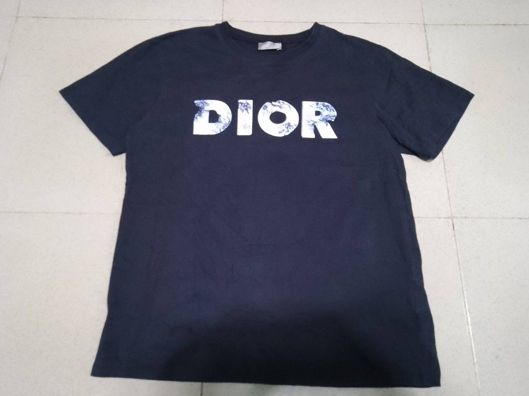 DIOR X DANIEL ARSHAM TEE Men s Fashion Tops Sets Tshirts Polo Shirts on Carousell
