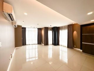East Gallery Place: 1BR Corner Unit for Sale!