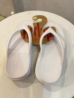 Fitflop Relief Recovery Toe-post Sandals