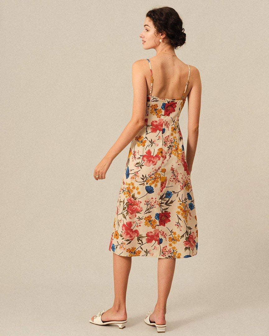 FLORAL COWL DRESS (Category: Dresses) located in Quezon City. Submitted by mkdlg (Listing ID 1299605871, Image 2). Description: Bought in states Fits M-L.