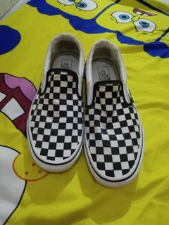 Forsale vans shoes classic checkboard black and white