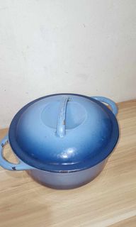 Japan Heavy enamel cast iron casserole pot  blue