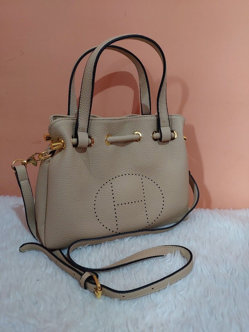 Hermes bucket bag price sales