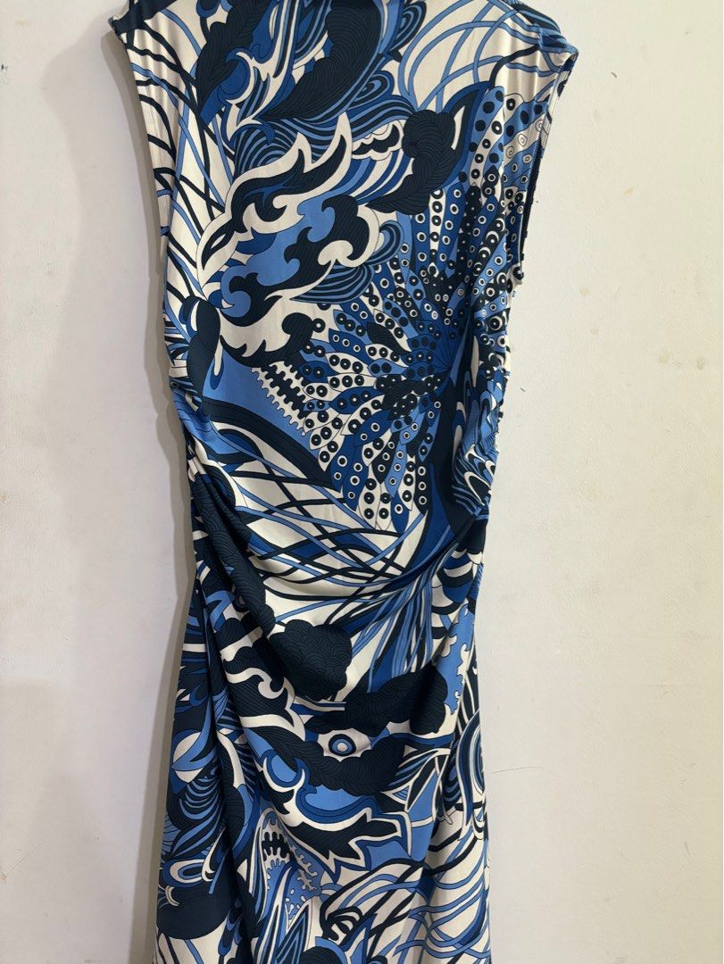 H&M mock neck gathered printed midi bodycon dress, Women's Fashion, Dresses  & Sets, Dresses on Carousell