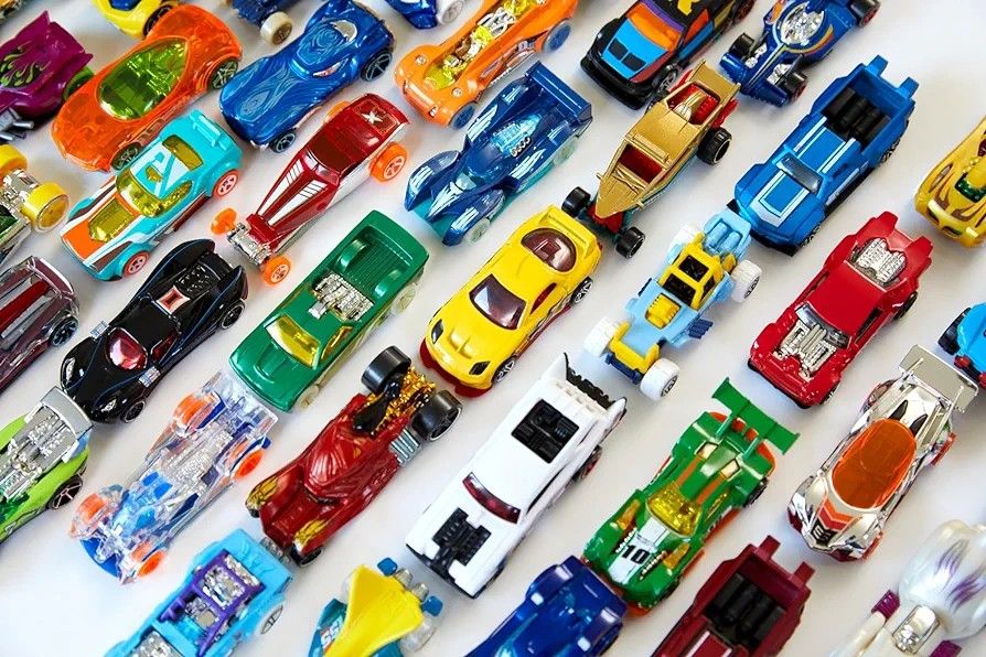 Hot wheels mainline short card car case 50pc Us stock bulk sale.loose